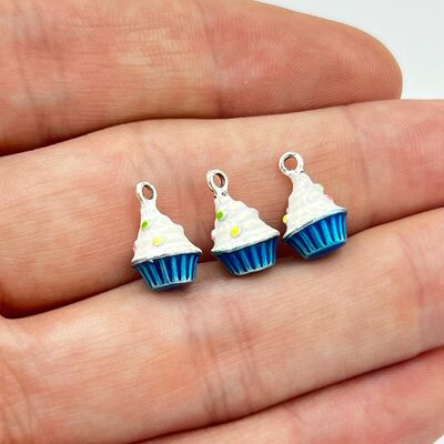 ERTÜRK - 1 Adet, CUPCAKE DESENLİ ÜÇ BOYUTLU MİNELİ UÇ