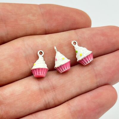 ERTÜRK - 1 Adet, CUPCAKE DESENLİ ÜÇ BOYUTLU MİNELİ UÇ