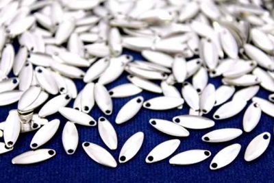 10x4 mm OVAL DESENLİ TEK DELİK PUL, NİKEL KAPLAMA PİRİNÇ #302-2N