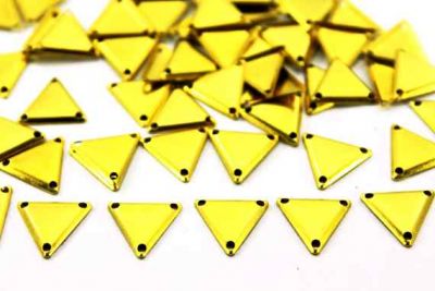 13x14 mm ÜÇGEN DESENLİ ÜÇ DELİK PUL, HAM PİRİNÇ #774H - 2