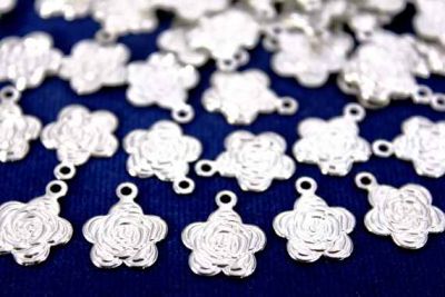 12x14 mm ÇİÇEK DESENLİ TEK DELİK PUL, NİKEL KAPLAMA PİRİNÇ #853N - 2