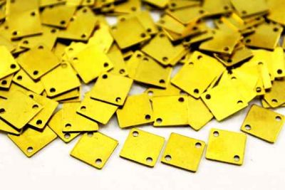 9x9 mm KARE İKİ DELİKLİ PUL, HAM PİRİNÇ #156H - 2