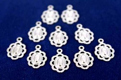 15x10 mm DESENLİ OVAL TEK DELİKLİ PUL, NİKEL KAPLAMA PİRİNÇ #457N - 2