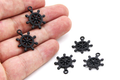 18x22 mm GEMİ DÜMENİ DESENLİ SALLANTI ZAMAK DÖKÜM, SİYAH RENK - 2