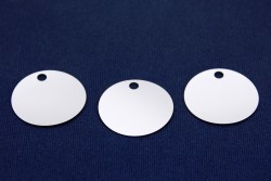 20 mm YUVARLAK MODEL PLASTİK PUL PAYET, NAKIŞ PULU, DÖKME PUL, GENİŞ DELİK ÇANTA PULU, YAN DELİK, GÜMÜŞ RENK - ERTÜRK