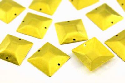 20x20 mm KARE İKİ DELİKLİ PUL, HAM PİRİNÇ #672H - 2