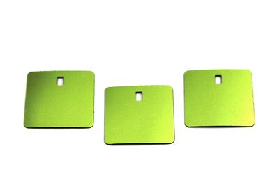 27.5x27.5 mm KARE MODEL PLASTİK PUL PAYET, PANO PULU, 2.6x4.3 mm DİKDÖRTGEN DELİK, AÇIK YEŞİL RENK - 2