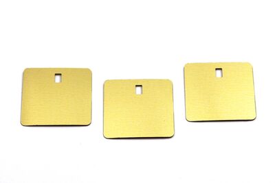 27.5x27.5 mm KARE MODEL PLASTİK PUL PAYET, PANO PULU, 2.6x4.3 mm DİKDÖRTGEN DELİK, ALTIN RENK - 2
