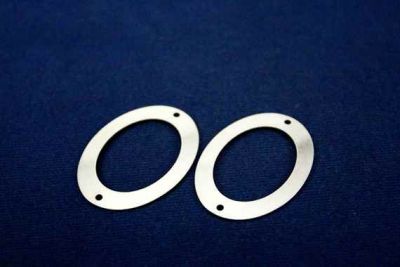 27x37 mm OVAL DESENLİ İKİ DELİK PUL, NİKEL KAPLAMA #599N - 2