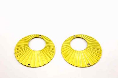 32 mm DESENLİ YUVARLAK İKİ DELİKLİ PUL, HAM PİRİNÇ #447H - 2