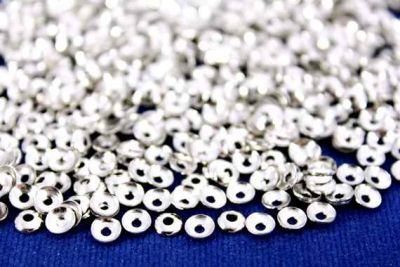 4 mm YUVARLAK ORTASI DELİK BOMBELİ PUL, NİKEL KAPLAMA, PRİNÇ #103N - 2