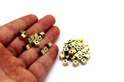 ERTÜRK - 5x5 mm KARE KÜP, HAM PİRİNÇ