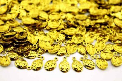 7x11 mm UĞUR BÖCEĞİ DESENLİ TEK DELİK PUL, HAM PİRİNÇ #705H - 2