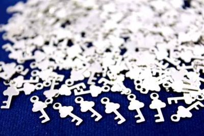 5x11 mm KULPLU ANAHTAR DESENLİ PUL, NİKEL KAPLAMA PİRİNÇ #1116N - 2