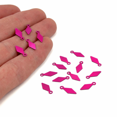 5x12 mm BAKLAVA DİLİMİ MODEL PLASTİK PUL PAYET, OYA PULU, NAKIŞ PULU, DÖKME PUL, FUŞYA RENK - 2