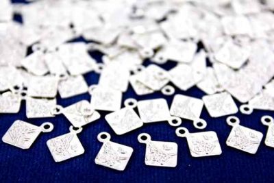 7x7 mm KARE DESENLİ TEK DELİK PUL, NİKEL KAPLAMA PİRİNÇ #899N - 2
