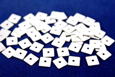 7x7 mm KARE ORTADAN DELİK PUL, NİKEL KAPLAMA PİRİNÇ #552N - 2