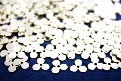 8 mm ÇİÇEK DESENLİ ORTADAN DELİK PUL, NİKEL KAPLAMA #636N - 2