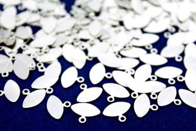 8x10 mm GÖZ DESENLİ TEK DELİK PUL, NİKEL KAPLAMA PİRİNÇ #932N - 2