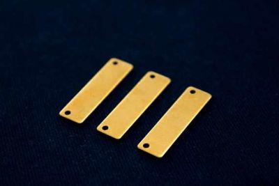 8x30 mm DİKDÖRTGEN İKİ DELİK PUL, HAM PİRİNÇ #1010H-YAN-DELİK - 2
