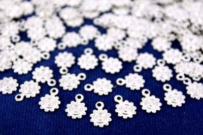 9x7 mm DESENLİ TEK DELİK PUL, NİKEL KAPLAMA PİRİNÇ #858N - 2