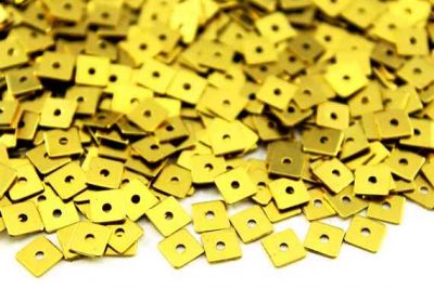 5x5 mm KARE DESENLİ ORTADAN DELİKLİ PUL, HAM PİRİNÇ #388-1H - 2
