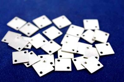 9x9 mm KARE İKİ DELİKLİ PUL, NİKEL KAPLAMA, PRİNÇ #156N - 2